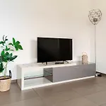 Mola By Quokka 360 - Terrace And Parking Διαμέρισμα Λουγκάνο